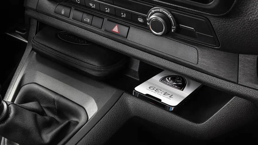 Peugeot Expert - Consola